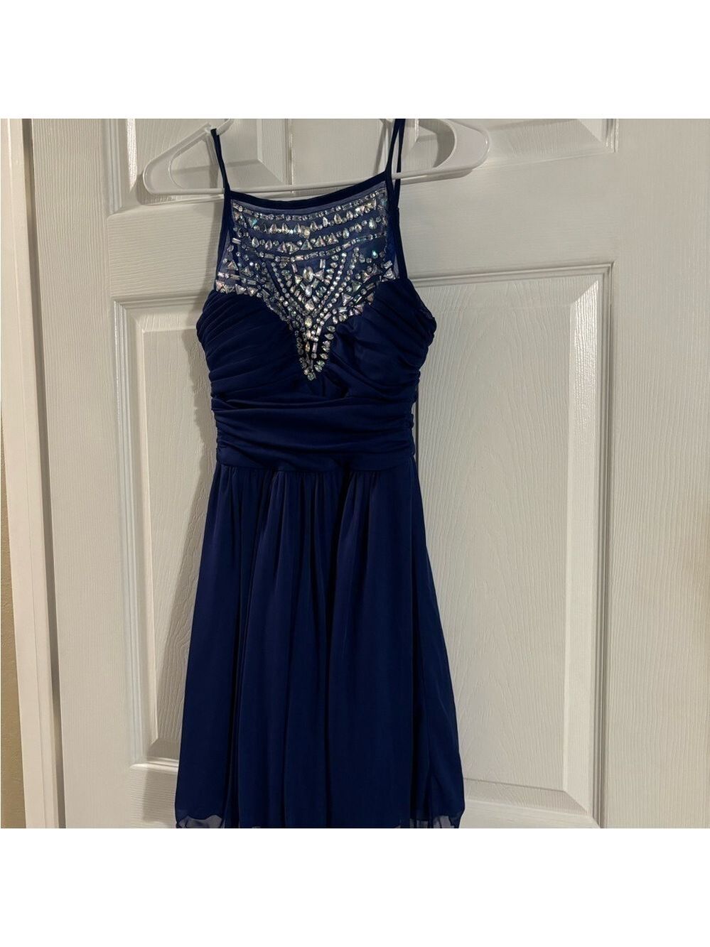 B. Darlin Sequined Halter Party Dress Sz 1/2